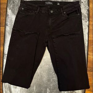 Lucky Brand Women’s size 14/32 black Sweet Straight jeans.